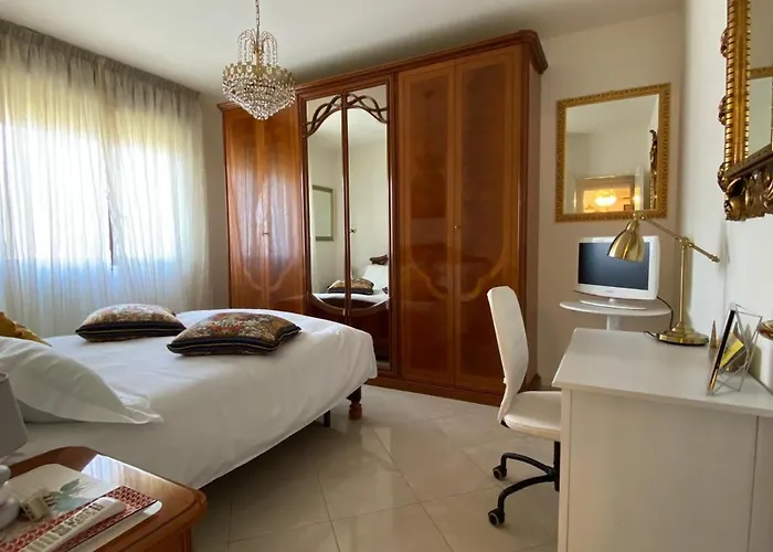 Apartment Casa Di Alice Parma